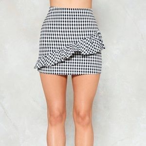 Gingham ruffle mini skirt